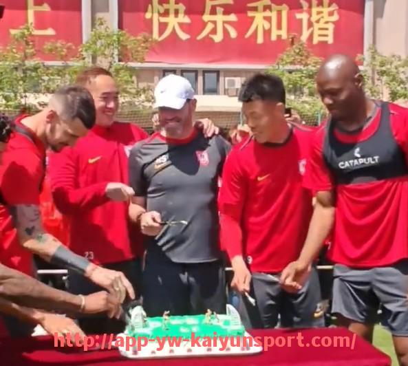 开云体育官网app下载-世俱杯历届裁判完整名单：执法者背后的故事