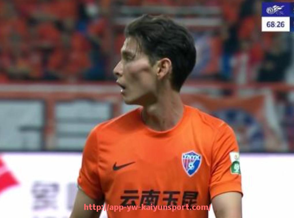 开云体育官网app下载-世俱杯在遭严密盯防情况下依然完成破门的前锋球员案例解析