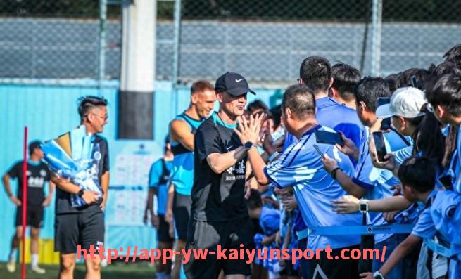 开云体育官网app下载-英超冠军球队：历届英超联赛冠军球队的汇总